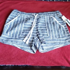 NWT  JOLT cotton shorts 4 pockets/ lace trim